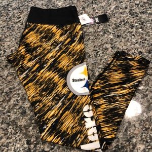 NWT - Steelers NFL Team Apparel Leggings